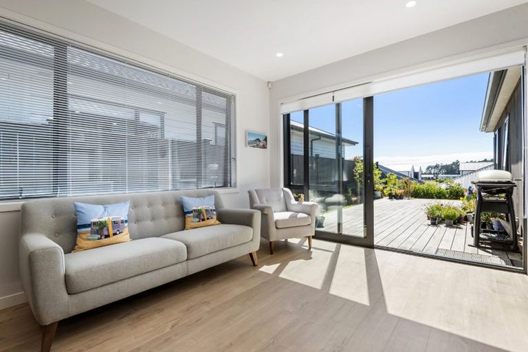 Photo of property in 12 Croatia Avenue, Huapai, Kumeu, 0810