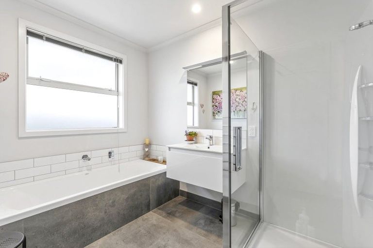 Photo of property in 2 Hortons Way, Cromwell, 9310