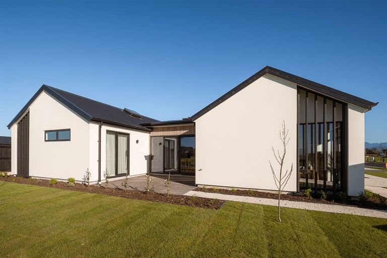 Photo of property in 111 Oakley Avenue, Springlands, Blenheim, 7201