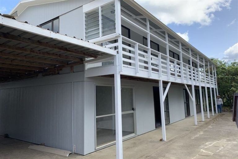 Photo of property in 300 State Highway 16, Kumeu, 0892