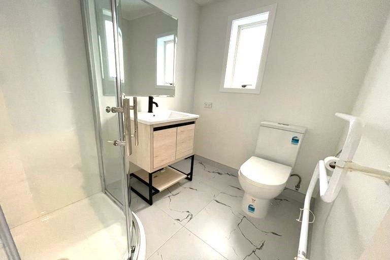 Photo of property in 2/218 Green Lane West, Epsom, Auckland, 1051