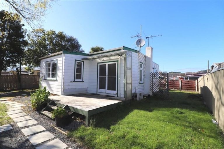 Photo of property in 48 Mcparland Street, Ebdentown, Upper Hutt, 5018