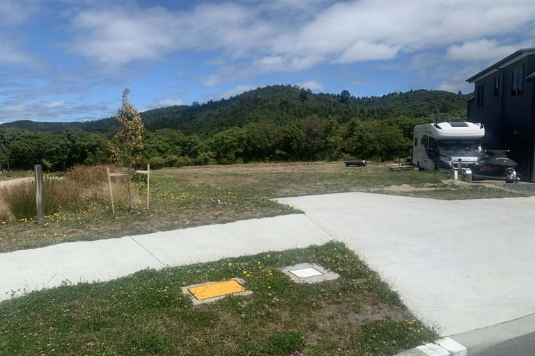 Photo of property in 50 Seven Oaks Drive, Kinloch, 3377