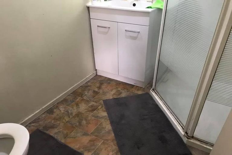 Photo of property in 8 Hill Road, Papatoetoe, Auckland, 2025