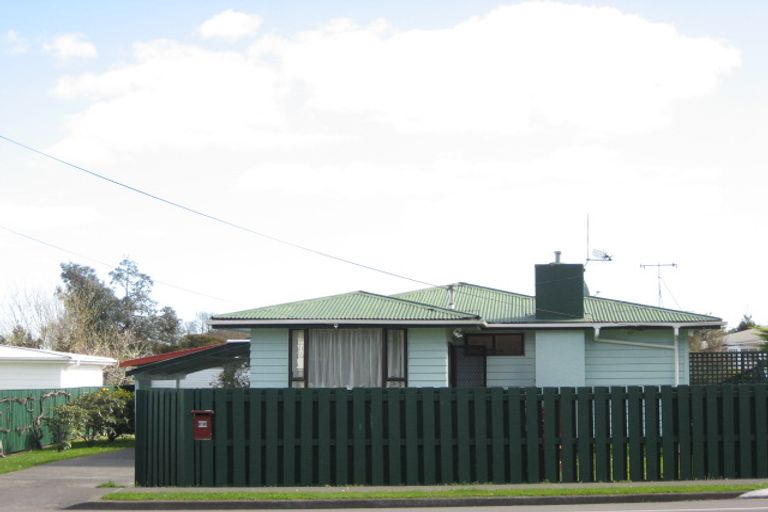 Photo of property in 189 Bridge Street, Bulls, 4818