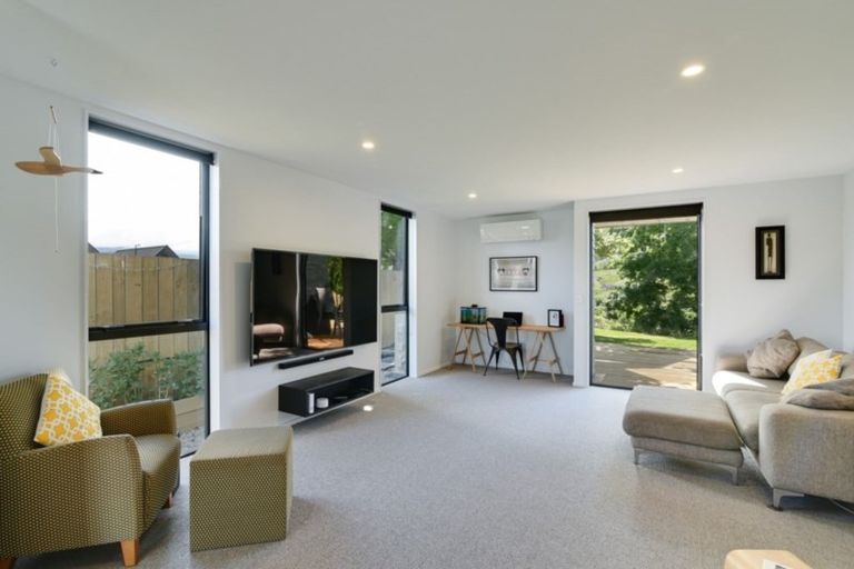Photo of property in 37 Red Cottage Drive, Lake Hayes, Queenstown, 9304