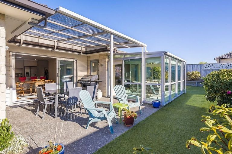 Photo of property in 14 Petrel Close, Paraparaumu Beach, Paraparaumu, 5032