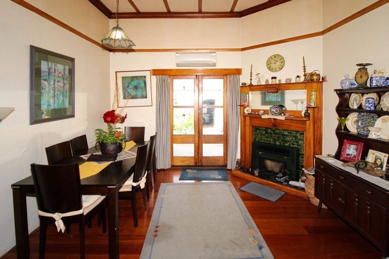 Photo of property in 87 Park Road, Carterton, 5713