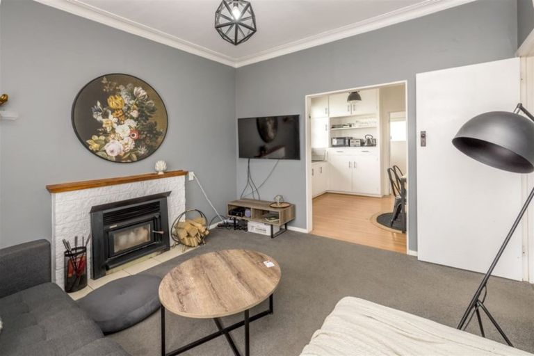 Photo of property in 7 Mckenzie Street, Levin, 5510