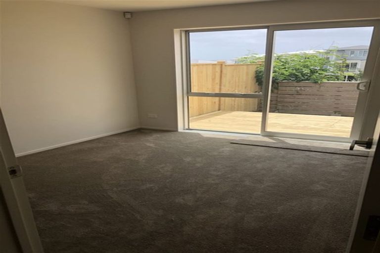 Photo of property in 8 Puhakehake Place, Flat Bush, Auckland, 2019