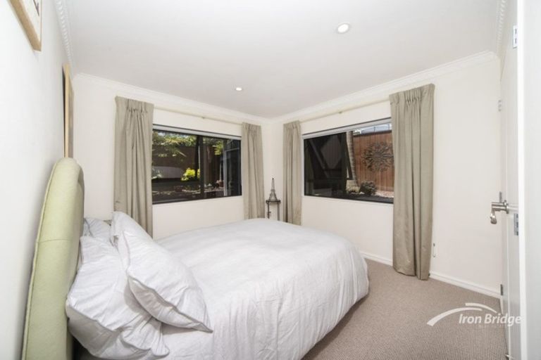 Photo of property in 42a William Souter Street, Forrest Hill, Auckland, 0620