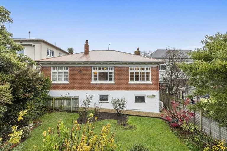 Photo of property in 19 Silverton Street, Andersons Bay, Dunedin, 9013