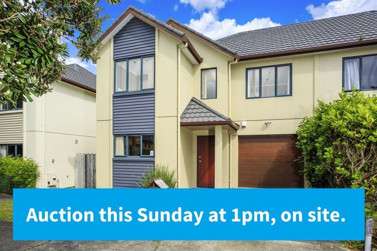 Photo of property in 95 Fields Parade, Oteha, Auckland, 0632