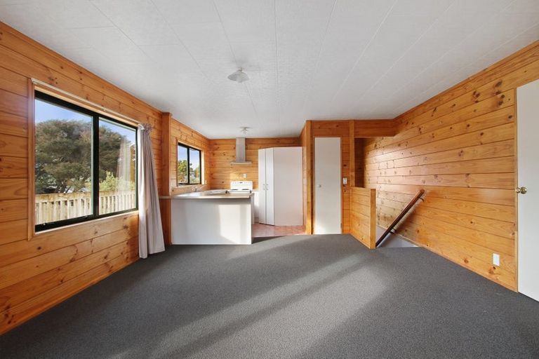 Photo of property in 33a Stevenson Road, Clarks Beach, 2122