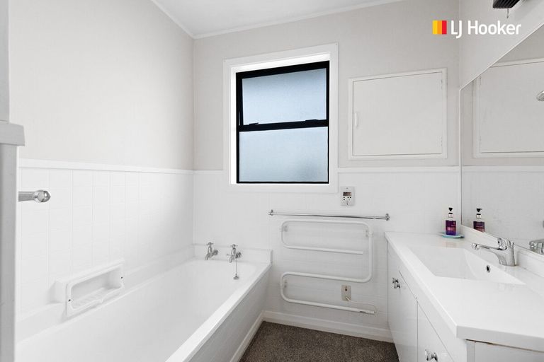 Photo of property in 18 Elizabeth Avenue, East Taieri, Mosgiel, 9024