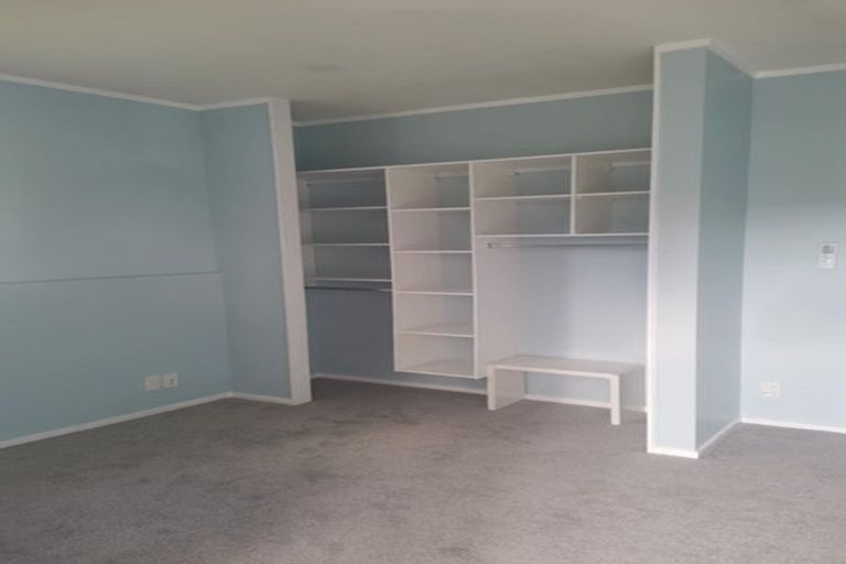 Photo of property in 10c Earl Road, Titirangi, Auckland, 0604