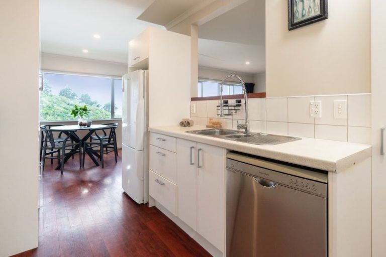 Photo of property in Onslow Heights, 17f Onslow Road, Khandallah, Wellington, 6035