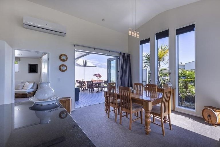 Photo of property in 18 Istana Place, Britannia Heights, Nelson, 7010