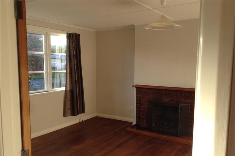 Photo of property in 377 Cambridge Terrace, Naenae, Lower Hutt, 5011