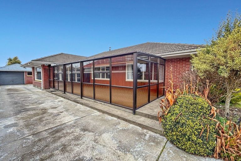 Photo of property in 8 Fatima Street, Redwood, Christchurch, 8051