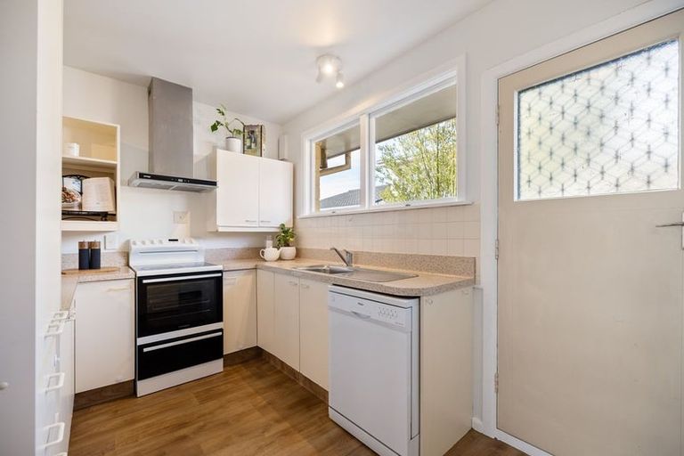 Photo of property in 2/4 Apollo Place, Papanui, Christchurch, 8052