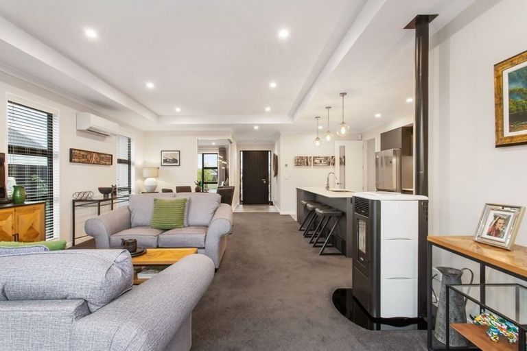 Photo of property in 10 Mckerrow Street, Marshland, Christchurch, 8083