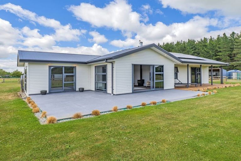 Photo of property in 2612 Wards Road, Darfield, 7571