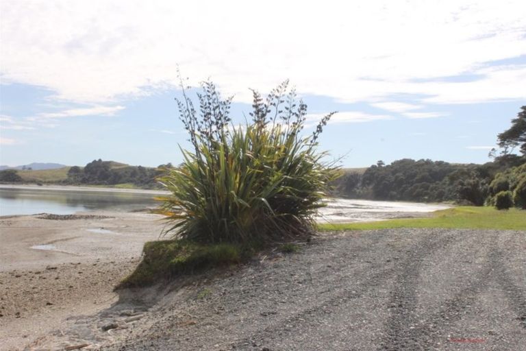 Photo of property in 144 Takahoa Drive, Kaiwaka, 0573