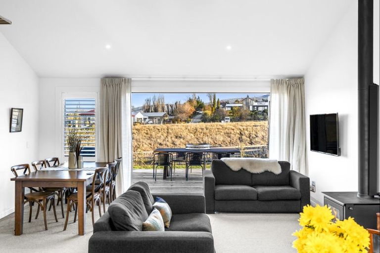 Photo of property in 129 Hall Road, Bannockburn, Cromwell, 9384