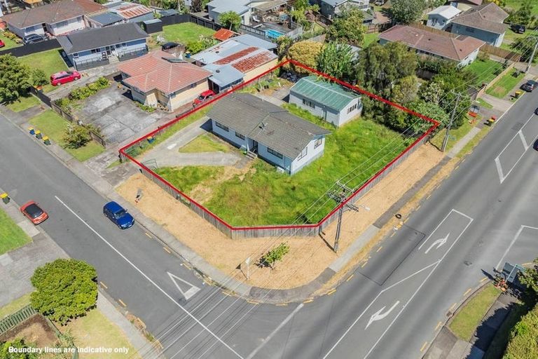 Photo of property in 1 Tabitha Crescent, Henderson, Auckland, 0612