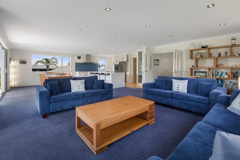 Photo of property in 38 Mayor View Terrace, Waihi Beach, 3611