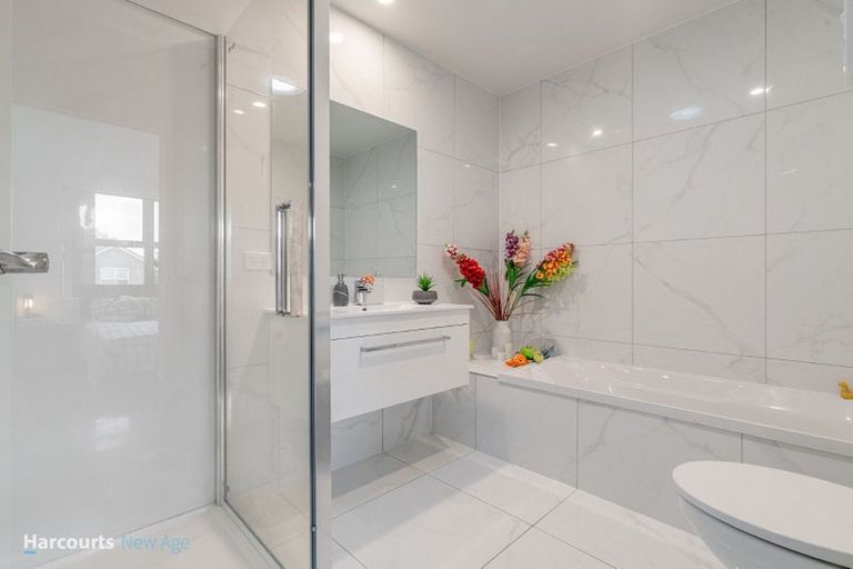 Photo of property in 14 Rere Close, Takanini, 2112