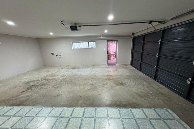 Photo of property in 20 Mission Heights Drive, Flat Bush, Auckland, 2016