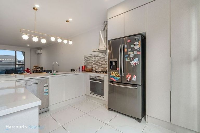 Photo of property in 14 Rere Close, Takanini, 2112