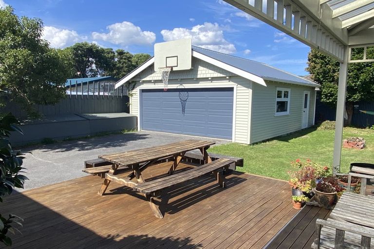 Photo of property in 98 William Street, Petone, Lower Hutt, 5012