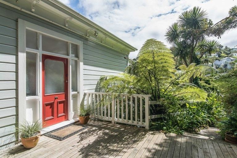 Photo of property in 171 Glenmore Street, Kelburn, Wellington, 6012