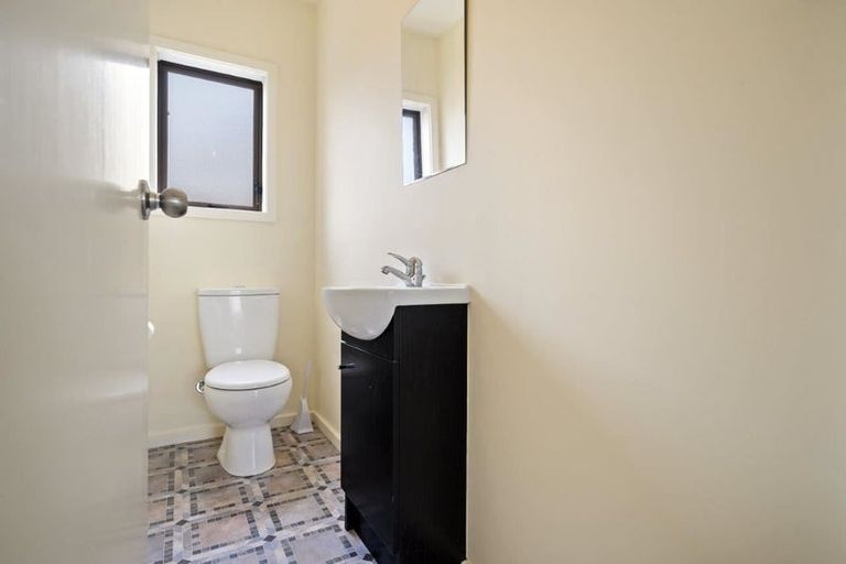 Photo of property in 2/7a Medbury Terrace, Fendalton, Christchurch, 8041