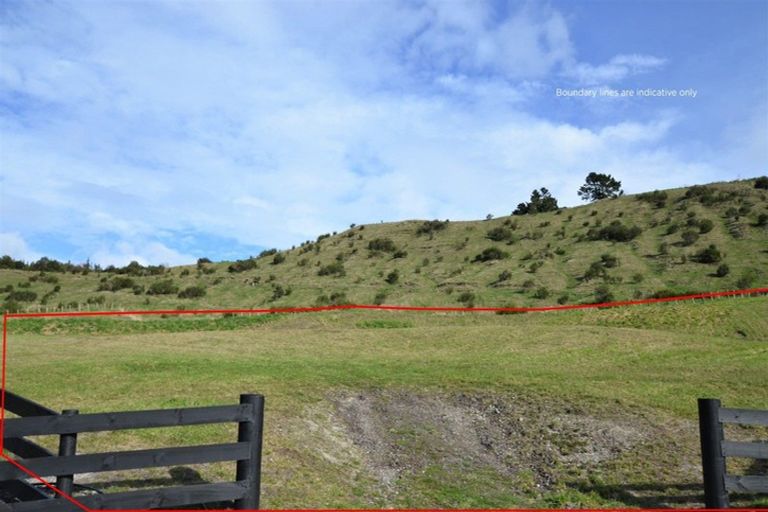 Property details for 21 Lochinvar Lane, Acacia Bay, 3385