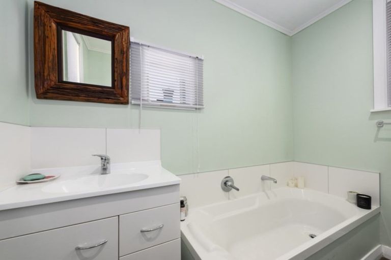 Photo of property in 16 Jutland Street, Waterloo, Lower Hutt, 5011