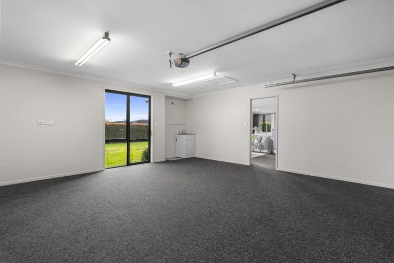 Photo of property in 10 Bathurst Crescent, Pyes Pa, Tauranga, 3112