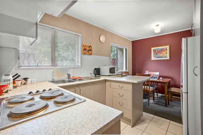 Photo of property in 2/15 Hayward Road, Papatoetoe, Auckland, 2025