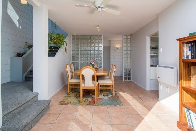 Photo of property in 3 Poseidon Place, Half Moon Bay, Auckland, 2012