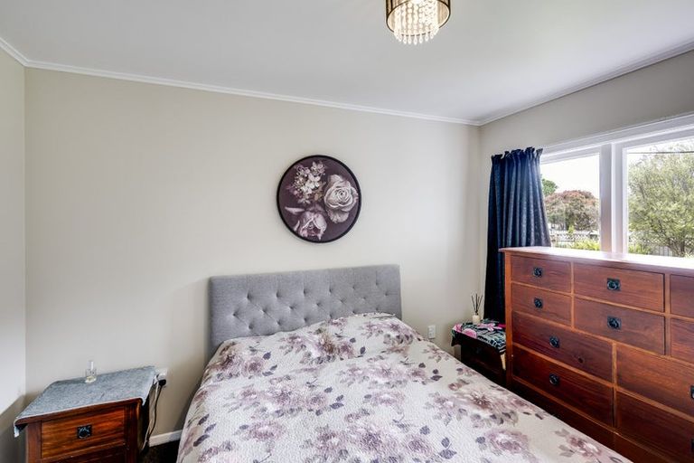 Photo of property in 11 Eton Street, Taradale, Napier, 4112