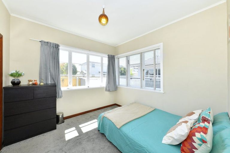 Photo of property in 194 Blenheim Road, Riccarton, Christchurch, 8041