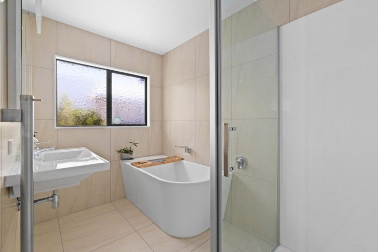 Photo of property in 907 Lawrence Street, Akina, Hastings, 4122