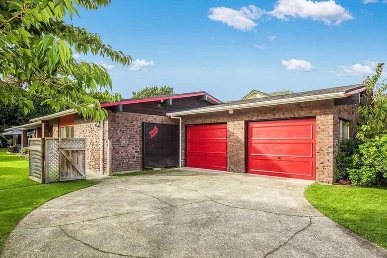 Photo of property in 53 Kohekohe Road, Waikanae, 5036