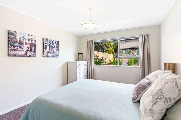 Photo of property in 1/19 Yarrow Place, Papakowhai, Porirua, 5024