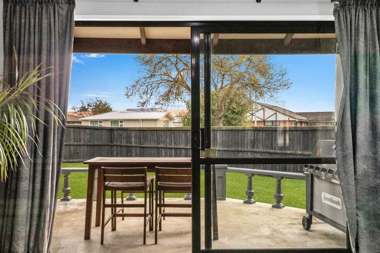 Photo of property in 12 Mchaffies Place, Wainoni, Christchurch, 8061