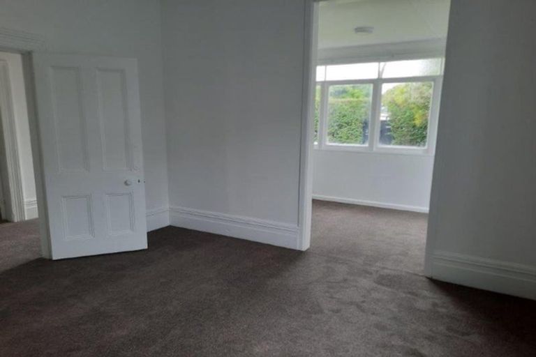 Photo of property in 56 Aikmans Road, Merivale, Christchurch, 8014