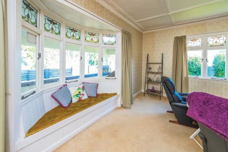 Photo of property in 2 Glasgow Street, Takaro, Palmerston North, 4412